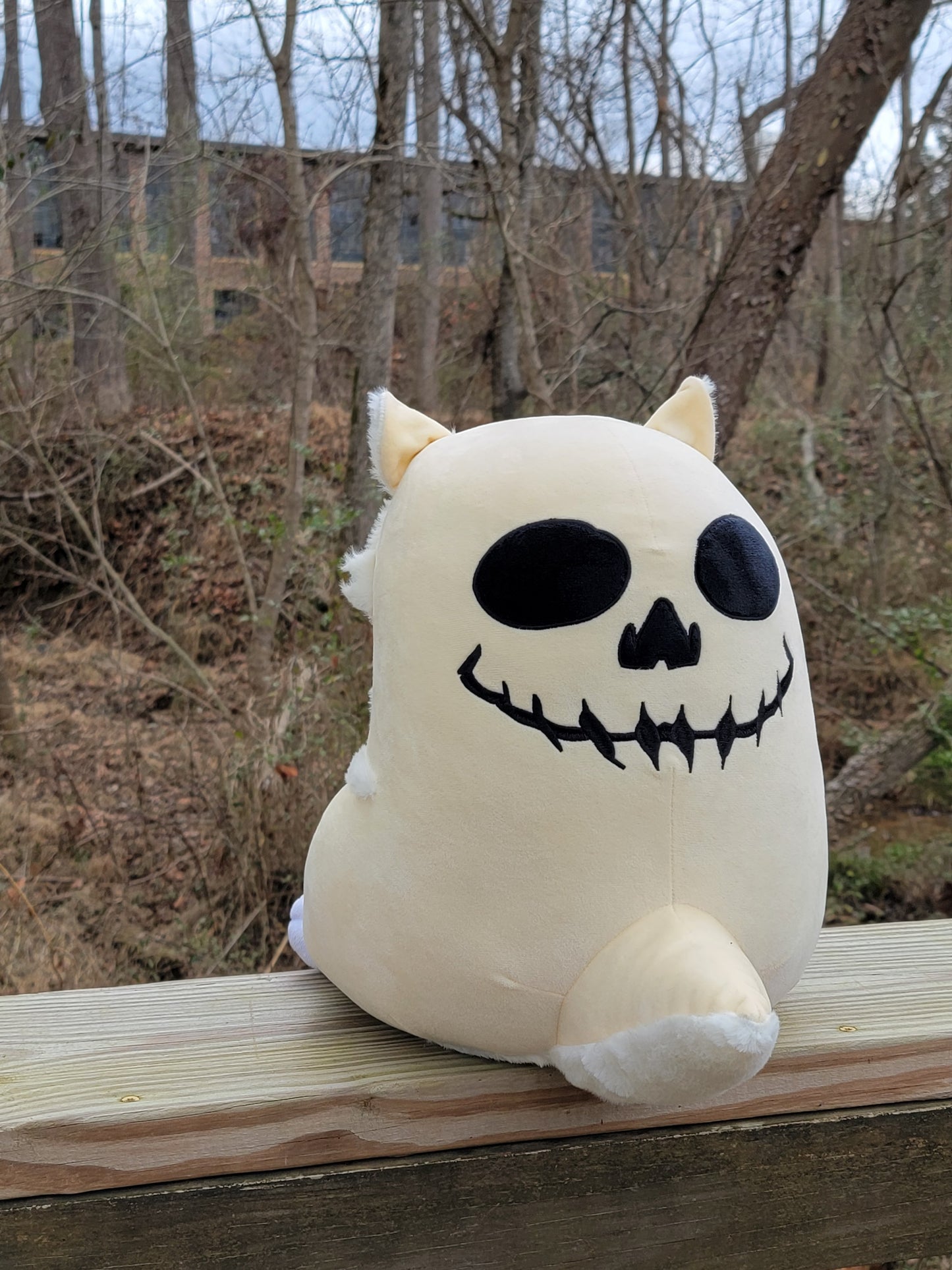 Extinct Mammal Albino Glyptodon -- PREORDER